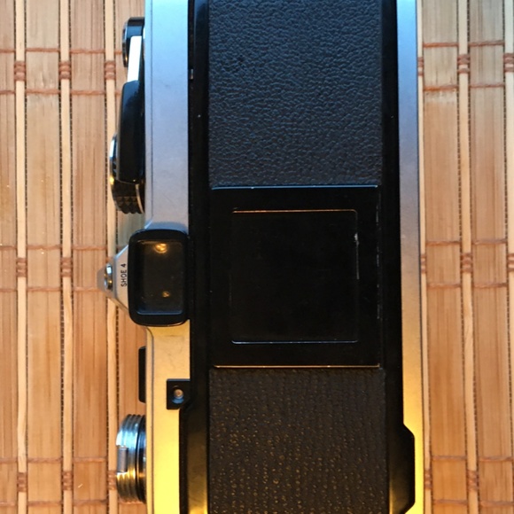 Olympus OM-2 Body Excellent condition - Picture 5 of 6